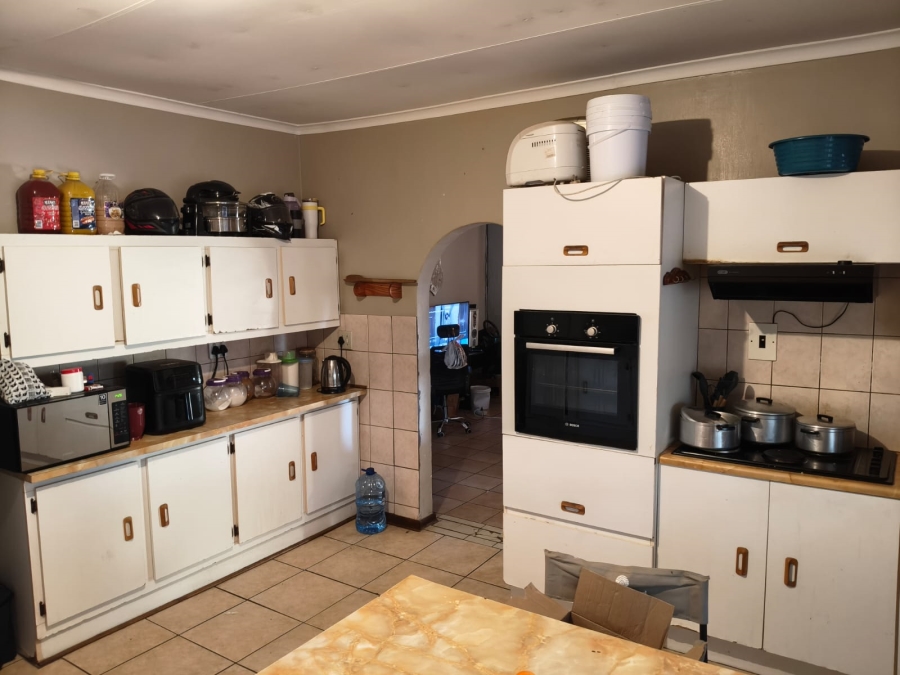 To Let 3 Bedroom Property for Rent in Safari Gardens North West